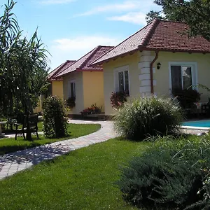  Apartman Kaktuszvirág