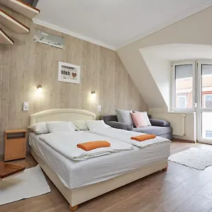  Apartman Zoli -nóri Kölcsey 32